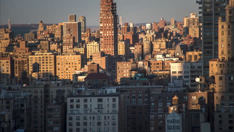 Blick-Von-Hoch-über-Der-Oberen-Westseite-In-Manhattan-Auf-Den-Central-Park-Und-Einen-Schönen-Tag