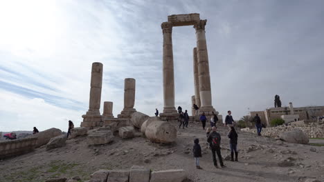 Families-and-Tourists-Gathers-Near-the-Tall-White-Marble-Temple-of-Hercules-Columns-Ruins-on-Citadel-Hill