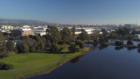 Aerial-drone-reveal-of-Berkeley,-San-Francisco