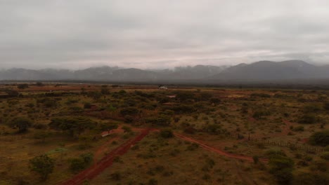 Pueblo-Samburu-maasai-En-Medio-De-La-Nada-En-El-Norte-De-Kenia