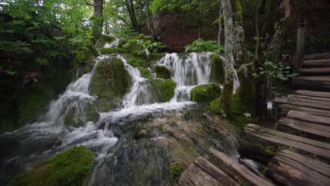 Inclined-shot-of-a-stream-in-Plitvice-lakes-in-the-Park-in-Croatia