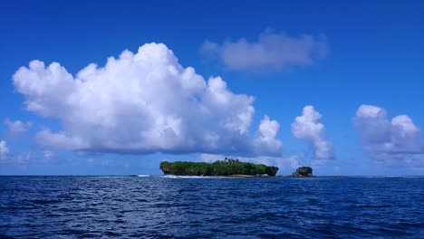 Siargao-Se-Compone-De-Varias-Islas-Frente-Al-Océano-Pacífico,-Al-Sur-De-Filipinas