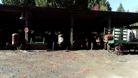 Antike-Traktoren-Auf-Einer-Farm-In-Oregon