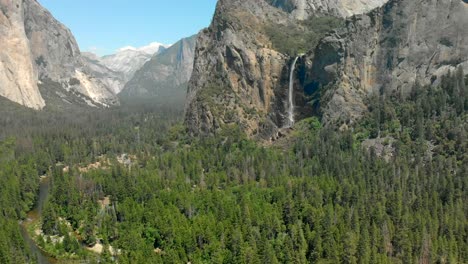 Group-of-aerial-clips-of-Yosemite-National-Park-in-California,-US