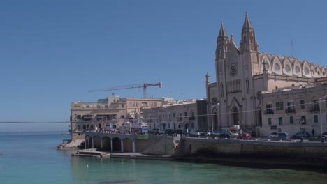 Vista-Frontal-De-La-Iglesia-Del-Monte-Carmelo-Sliema-Malta-Alrededor-De-Marzo-De-2019