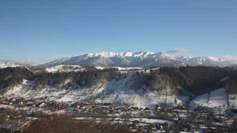 Static-view-of-the-Carpathian-Mountains-in-Romania,-during-winter-time