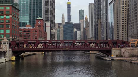Ansichten-Aus-Dem-Alltag-In-The-Loop,-Chicago