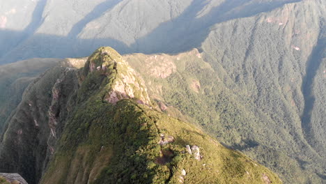Hiking-trail-on-the-summit-of-the-highest-rainforest-mountain-at-brazilian-south,-Pico-Paraná,-Brazil,-South-America