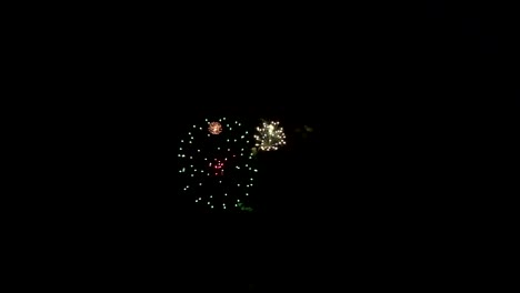 Fourth-of-July-fireworks-in-slow-motion-Boulder,-Colorado
