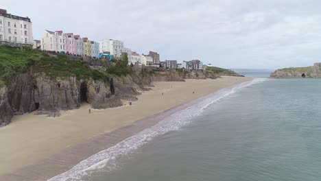 Footage-along-the-beach-in-Tenby,-Wales