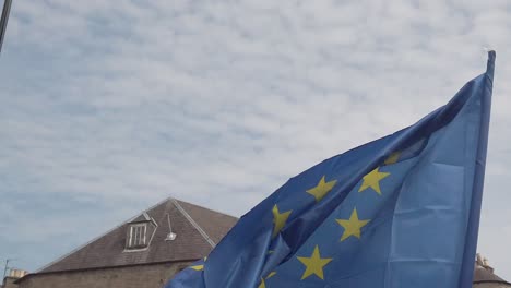 EU-flag-in-slow-motion