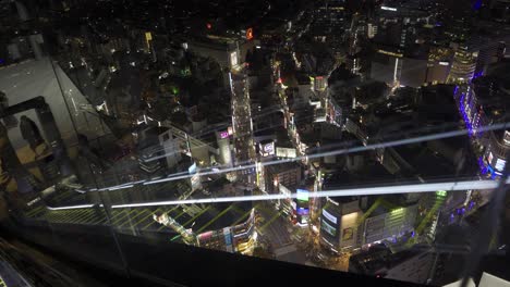 Shibuya-Scramble-Sky-escalator-with-shibuya-scramble-and-tokyo-skyline