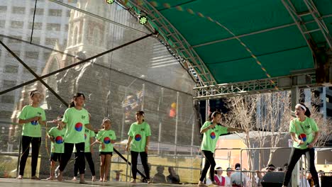 kids-group-rope-jumping-and-rope-skipping-during-korean-festival