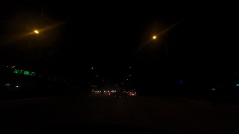 Time-lapse-of-driving-through-the-city-at-night