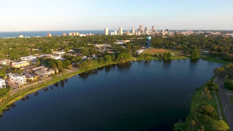 4K-Aerial-Tilt-Video-from-Crescent-Lake-to-Downtown-St-Petersburg-Skyline