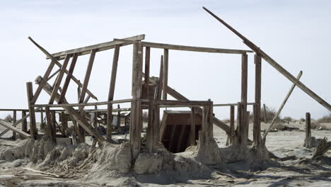 Wood-Building-Wreckage-Sits-in-Dry-Southwest-Desert