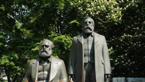 Karl-Marx-And-Friedrich-Engels-Statues-in-Berlin