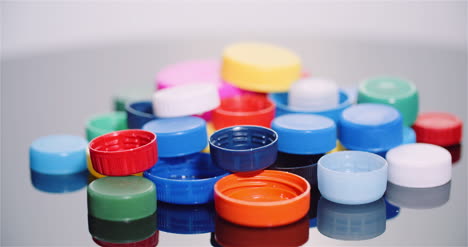 Pocas-Tapas-De-Botellas-De-Plástico-Industria-De-Reciclaje-De-Procesamiento-De-Plástico