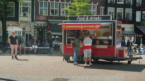 Street-Food-Van-In-Amsterdam