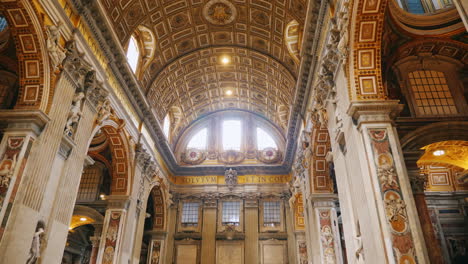 Inside-St-Peter's-Basilica-In-The-Vatican