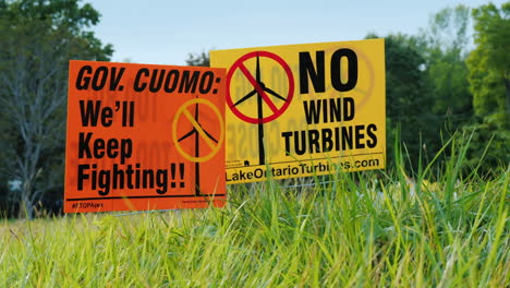 Windkraftanlagen-Protestieren-Plakate