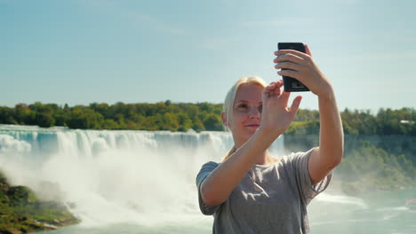 Tourist-Takes-Selfie-by-Niagara-Falls