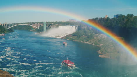 Boats-and-Rainbow-by-Niagara-Falls