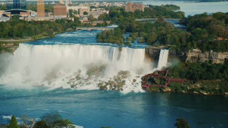 American-and-Bridal-Veil-Niagara-Falls