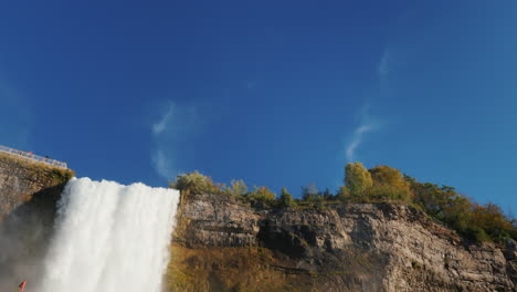 Niagara-Falls-Against-a-Blue-Sky