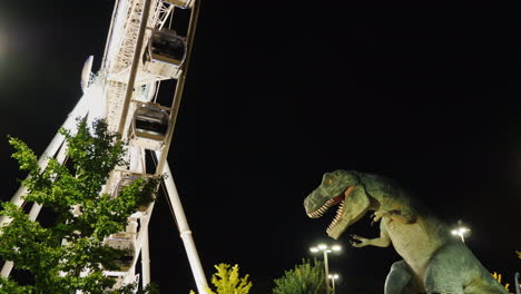 Model-Dinosaur-and-Ferris-Wheel