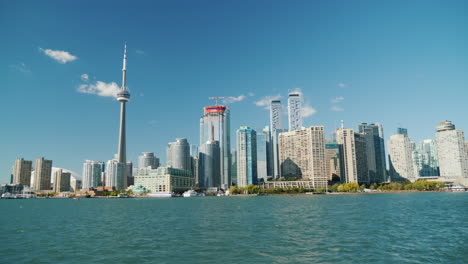 Toronto-Skyline-Vom-Wasser-Aus