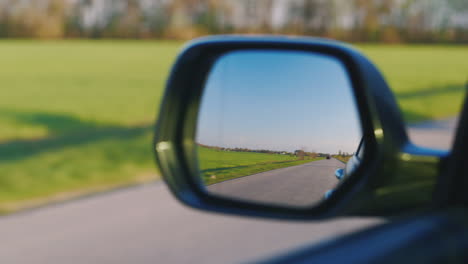 Car-Rearview-Mirror-It-Can-Be-Seen-Motorcycle-Hd-Video