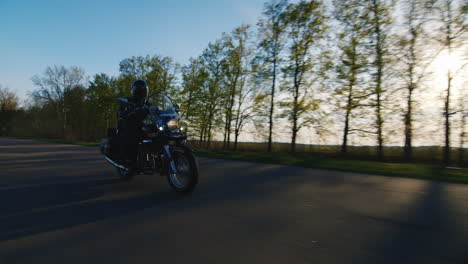 Series-Of-4-Video-Traveling-By-Bike-On-Country-Roads-Hd-Video