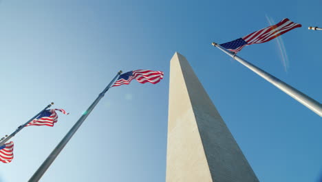 Washington-Monument-and-American-Flags