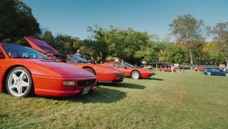 Ferrari-Cars-at-Car-Show