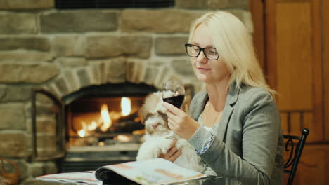 Woman-With-Wine-and-a-Dog