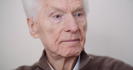 Portrait-Of-Senior-Man-Retirement