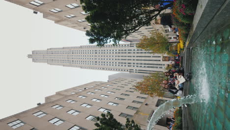 Vertical-Video-Of-People-Being-Photographed-Near-Rockefeller-Center