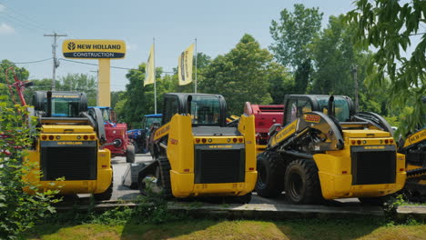Shop-Selling-Agricultural-And-Construcción-Equipment-Companies-New-Holland