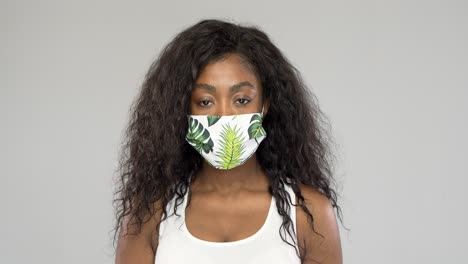 Black-woman-in-fabric-mask