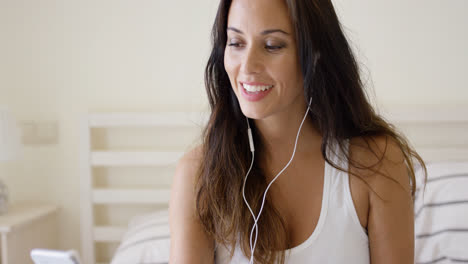 Beautiful-young-woman-listening-to-music